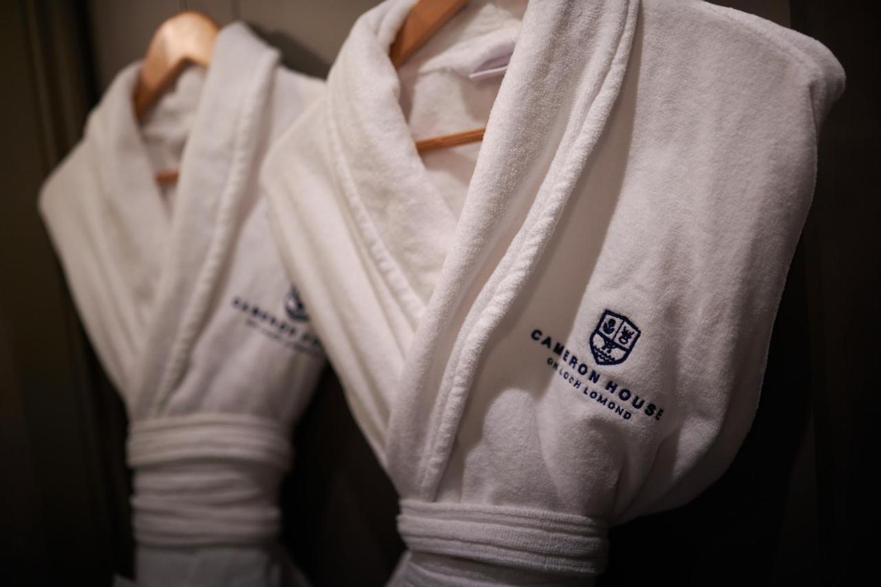 Cameron House On Loch Lomond Алекзандрия Экстерьер фото A bathrobe
