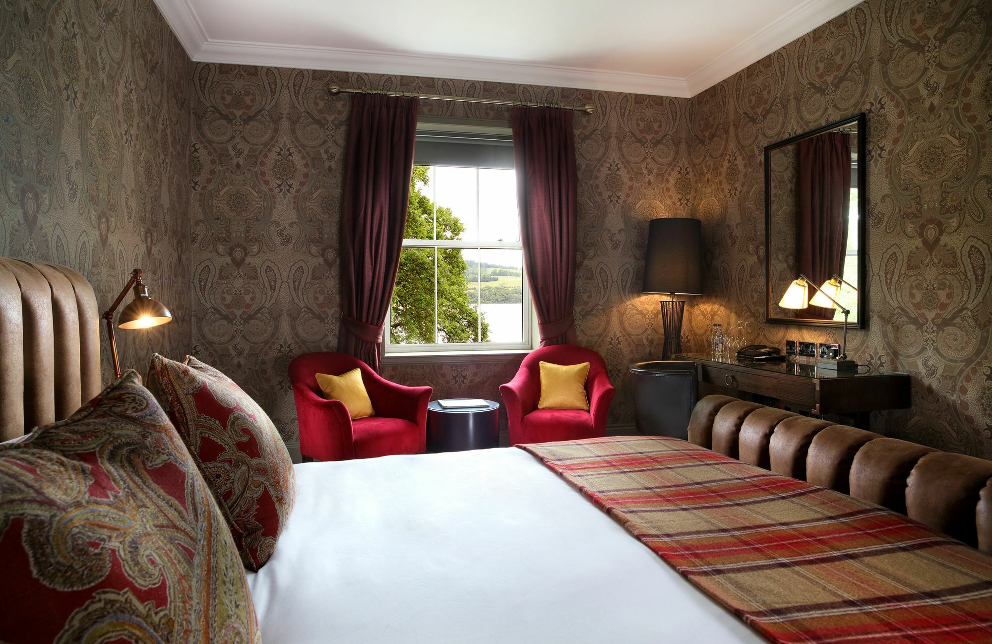 Cameron House On Loch Lomond Алекзандрия Экстерьер фото A bedroom at the hotel